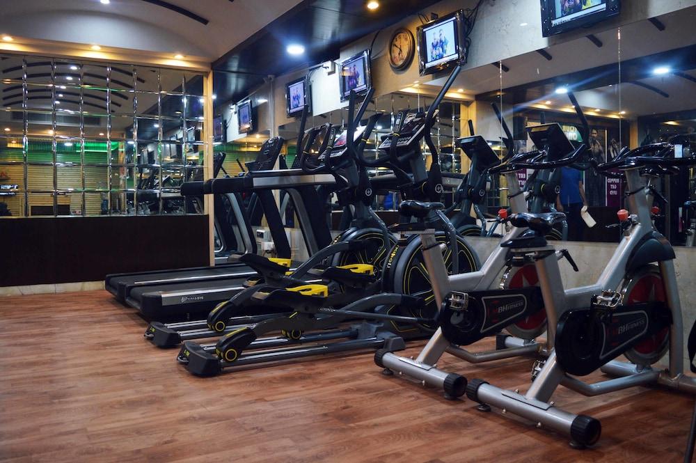Hotel Livasa Inn Near Blk Hospital Делі Екстер'єр фото