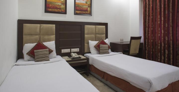 Hotel Livasa Inn Near Blk Hospital Делі Екстер'єр фото