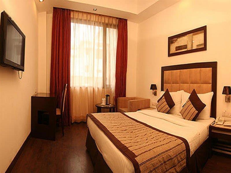 Hotel Livasa Inn Near Blk Hospital Делі Екстер'єр фото