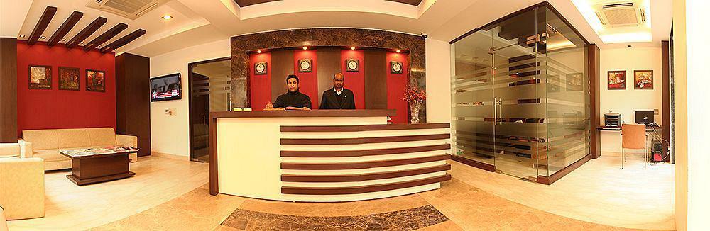 Hotel Livasa Inn Near Blk Hospital Делі Екстер'єр фото